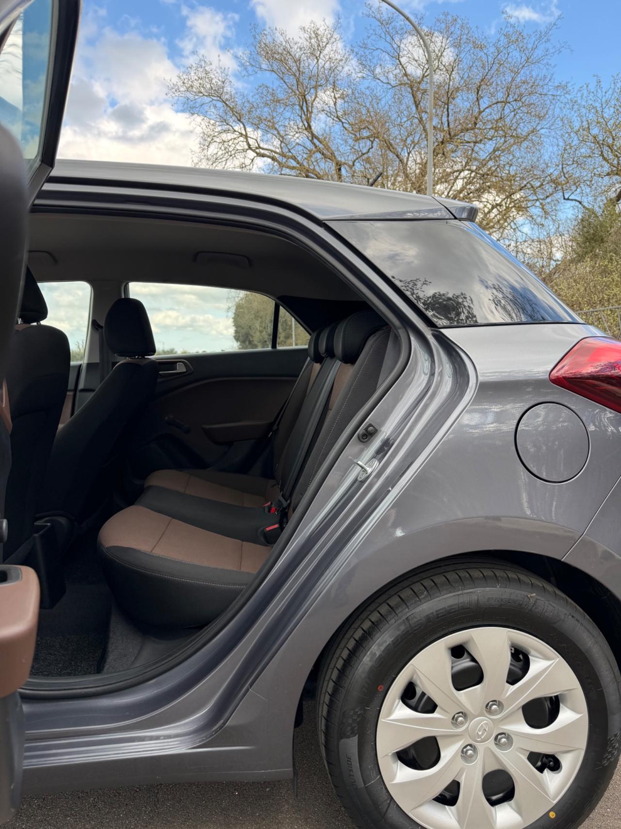 Hyundai i20 1.1 CRDi 12V 5 porte Classic