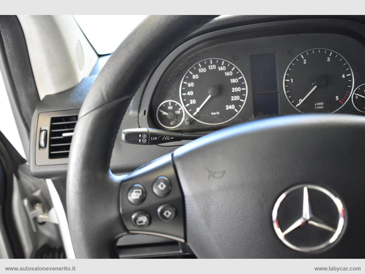MERCEDES-BENZ A 200 CDI Avantgarde