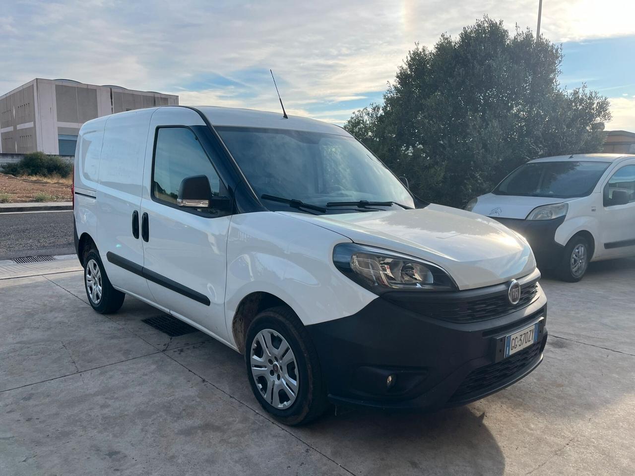 Fiat DOBLO 1300 MJT 95CV 2 POSTI 2021