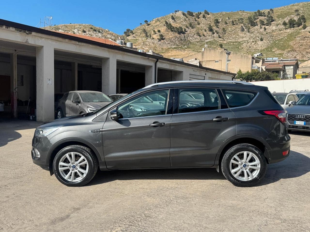 Ford Kuga 2.0 TDCI 120 CV S&S 2WD Business