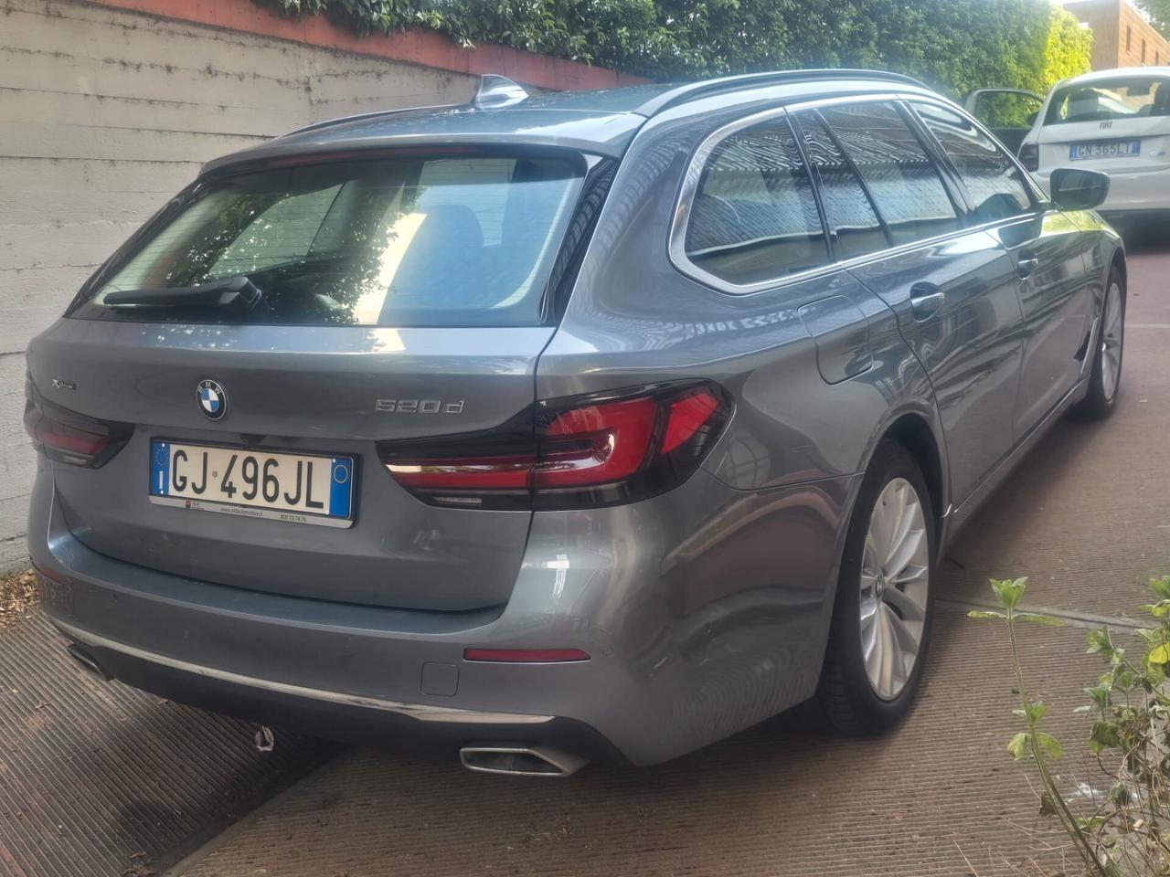Bmw 520 520d 48V xDrive Touring Luxury - Automatica - Unico proprietario