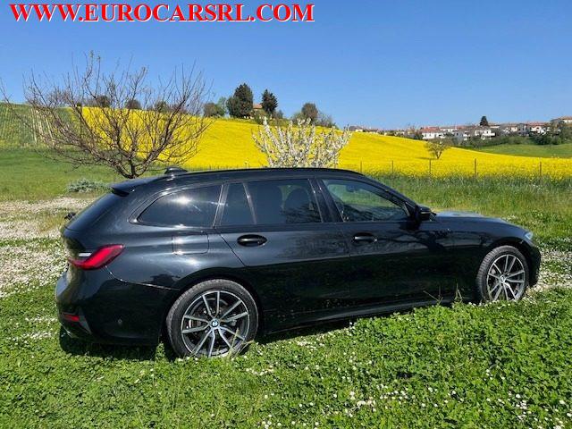 BMW 318 d 48V Touring Sport + Gancio Traino