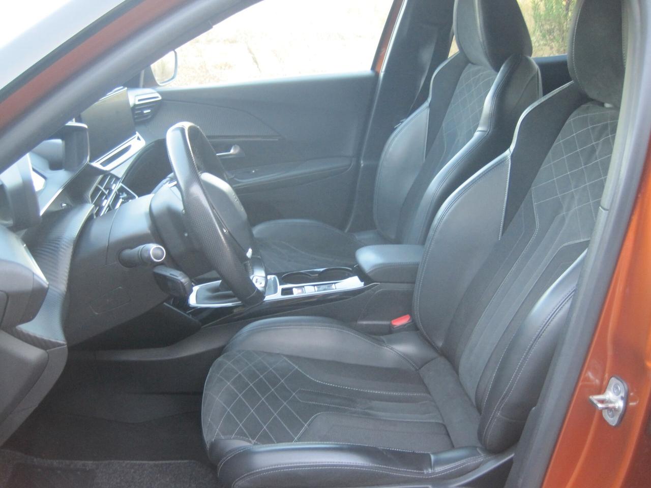 Peugeot 2008 PureTech 130 S&S GT Pack