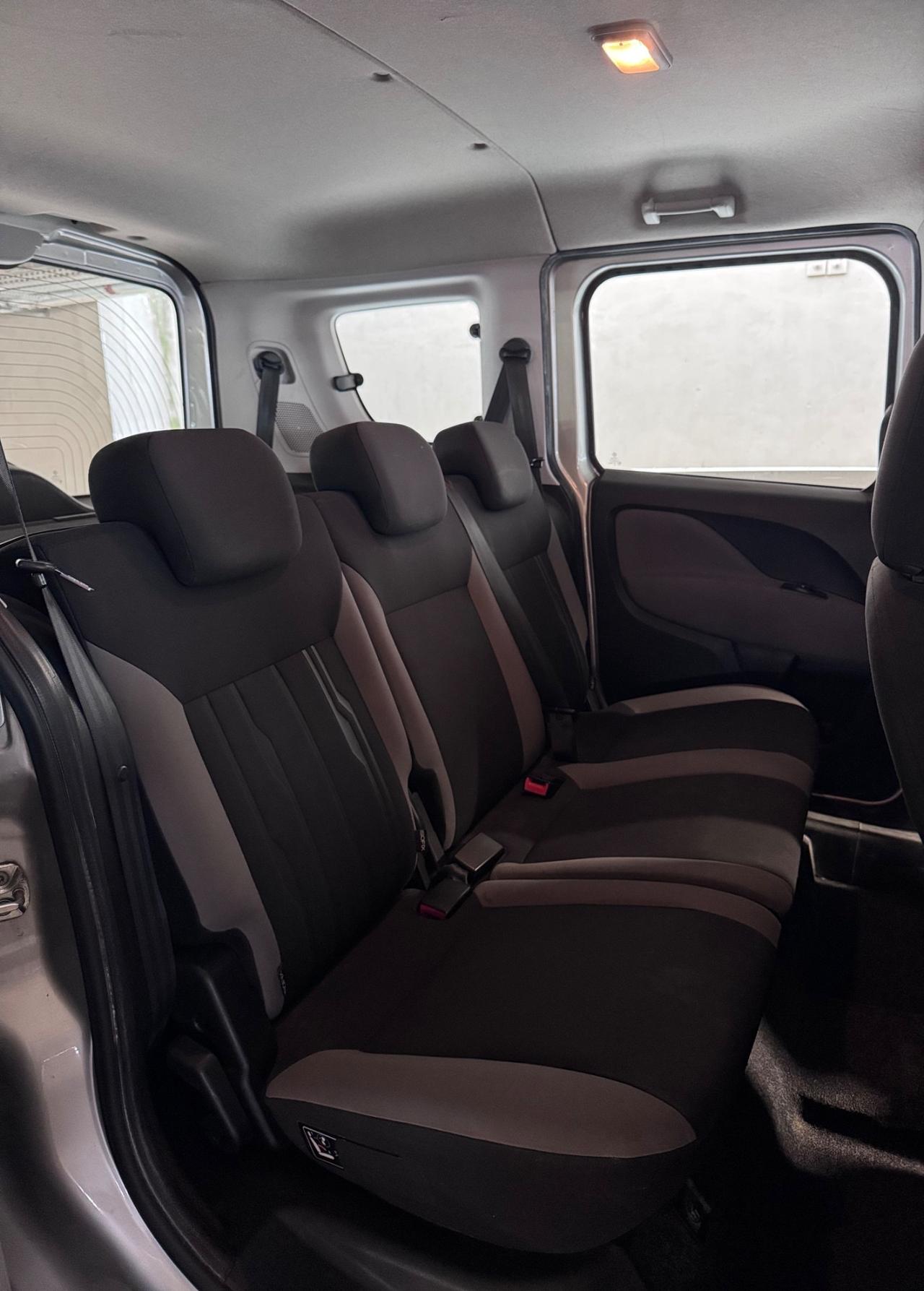 Fiat Doblo Doblò 1.4 T-Jet 16V Lounge 7 p.ti