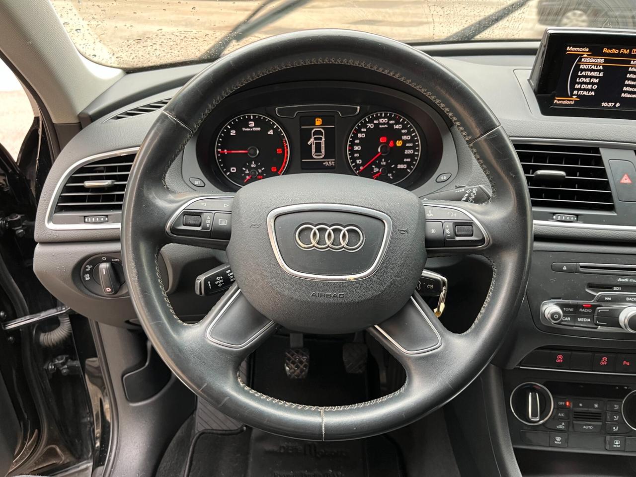 Audi Q3 2.0 TDI 120 CV Business