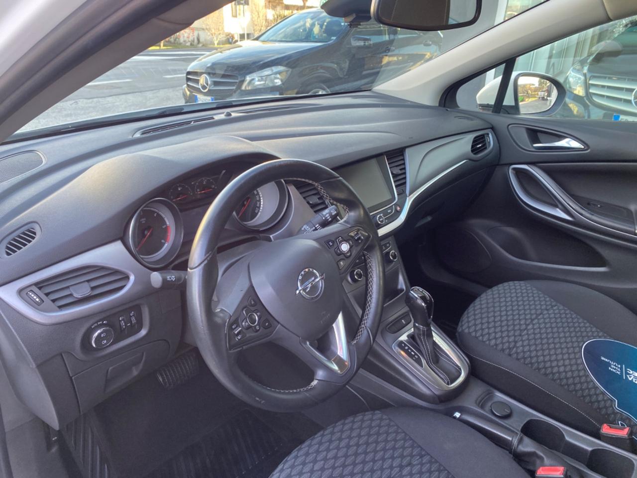 Opel Astra 1.6 CDTI Sports Tourer - automatico