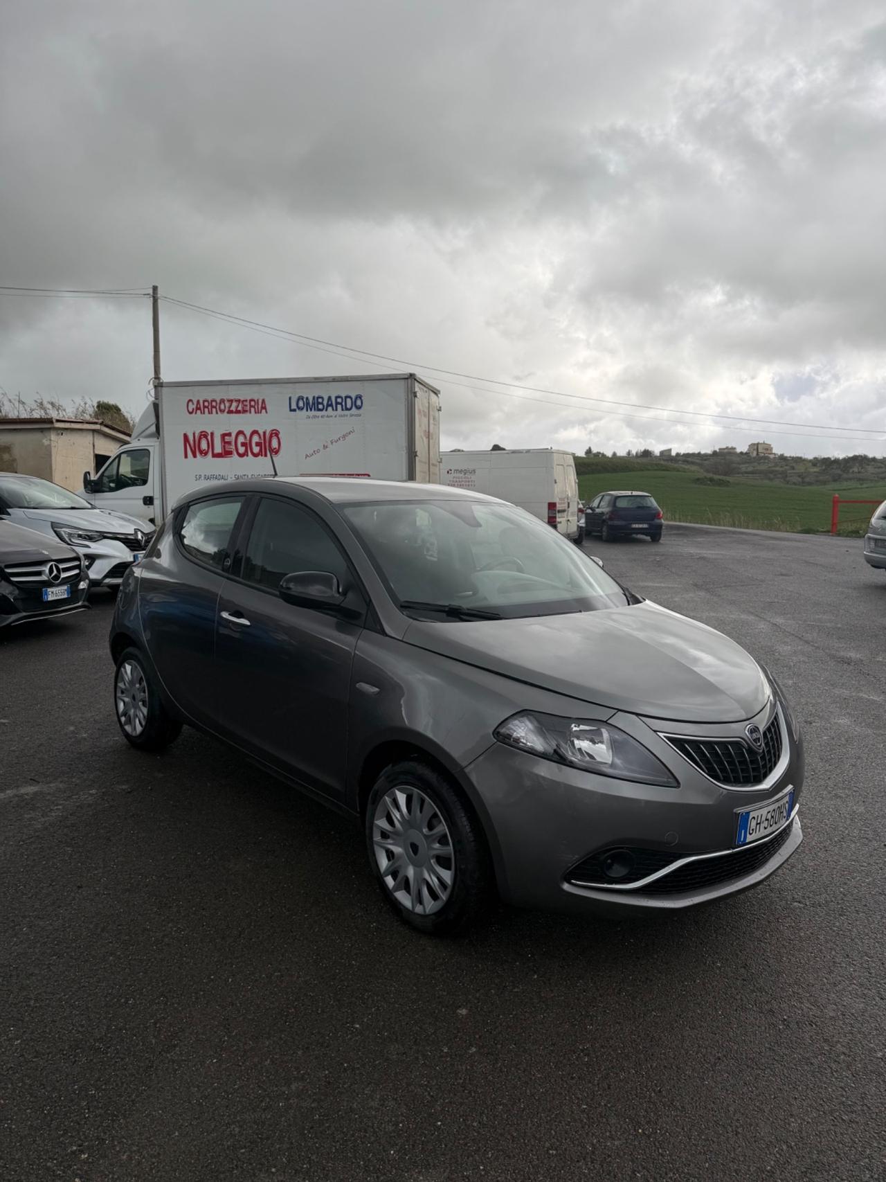 Lancia Ypsilon 1.0 FireFly 5 porte S&S Hybrid