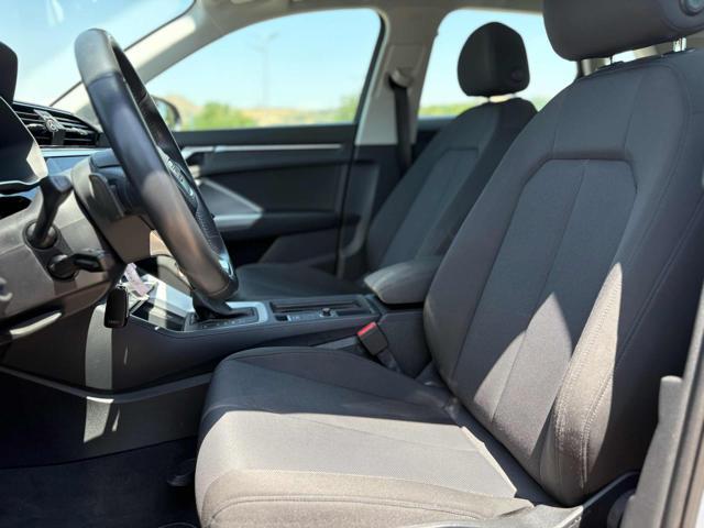 AUDI Q3 35 TDI S tronic Business Advanced *NEW MODEL*