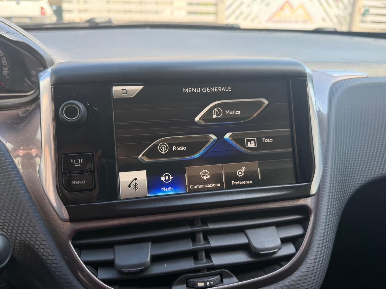 Peugeot 2008 1.6 e-HDi 115 CV Stop&Start Allure