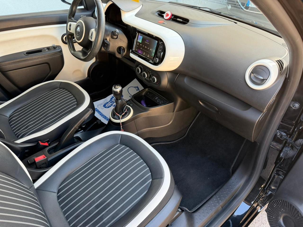 Renault Twingo SCe 65 CV Intens