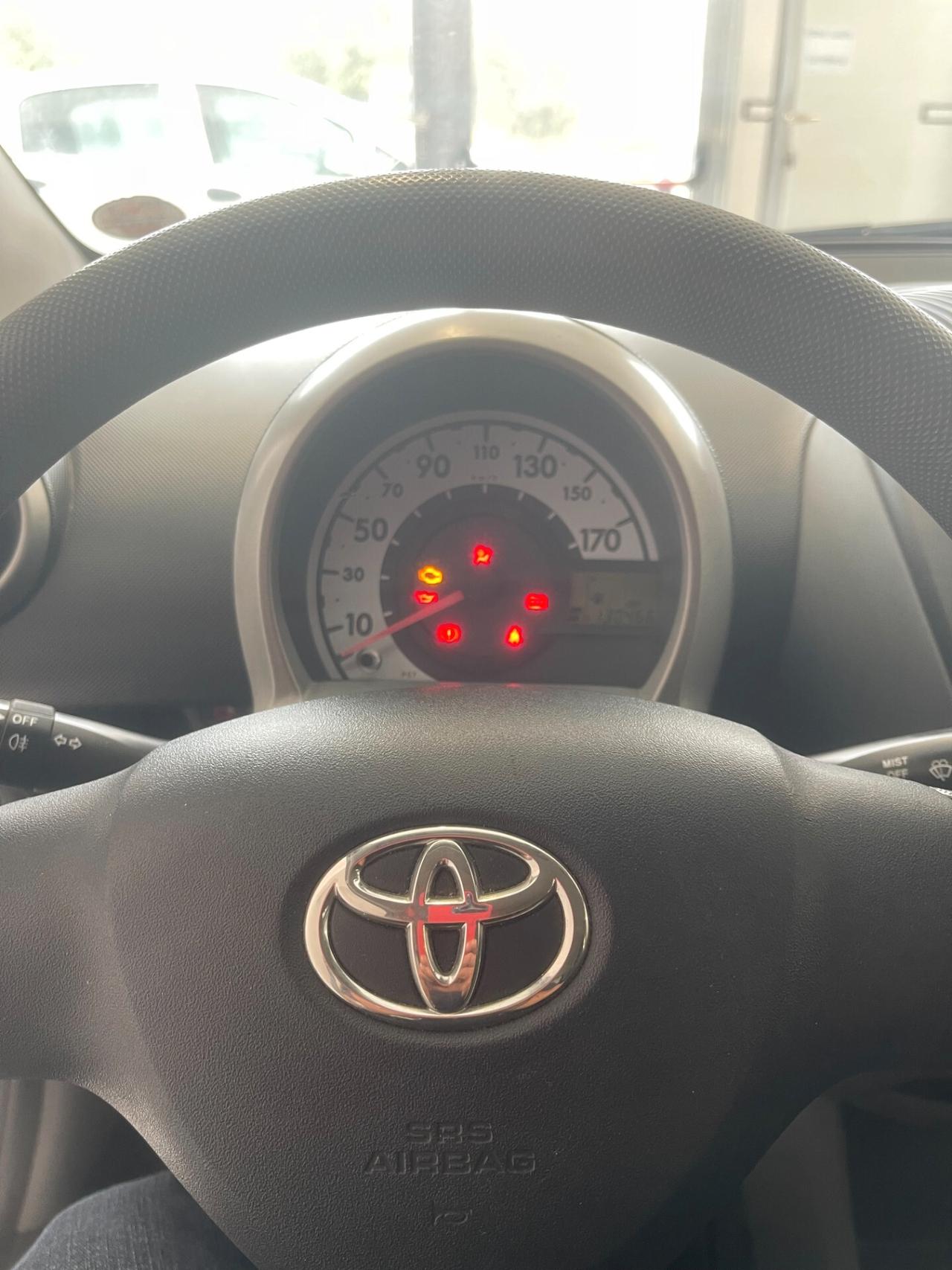 Toyota Aygo 1.0 12V VVT-i 5 porte Lounge Connect
