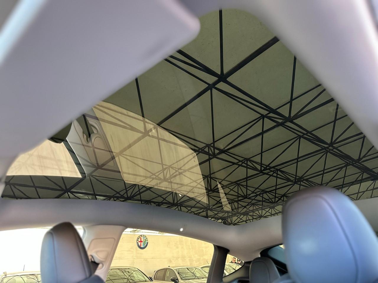 TESLA Model Y 2021 - Model Y Single Motor rwd