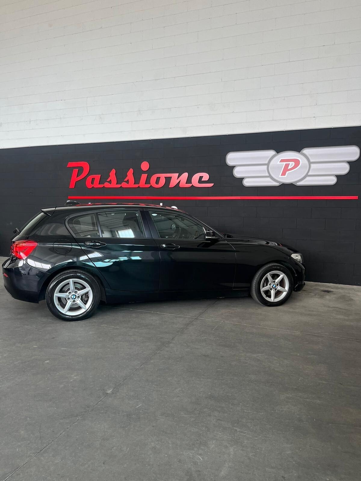 Bmw 120 120i 5p. Advantage