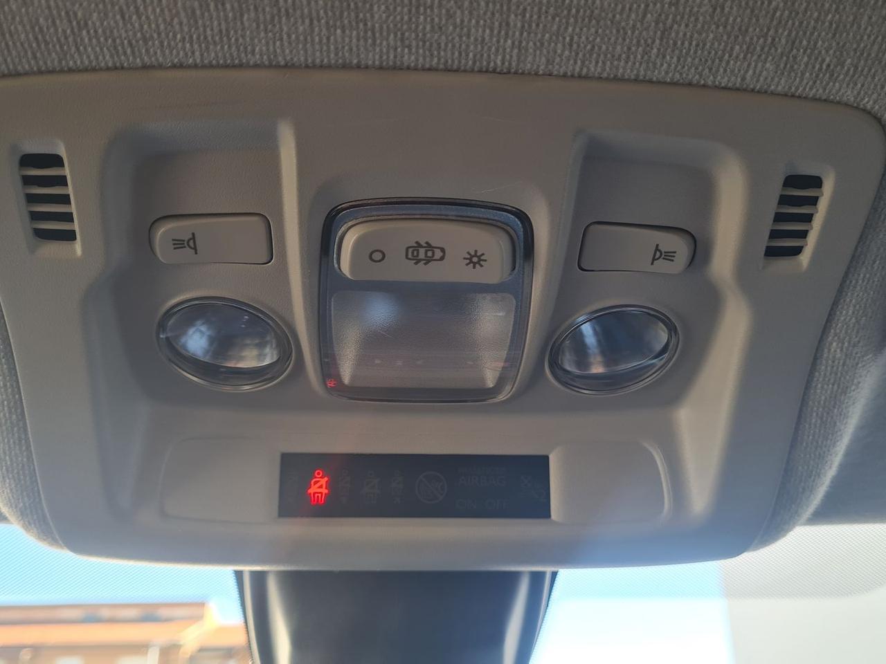 Citroen C3 1.5 Blue HDi 130 Shine Pack #9484