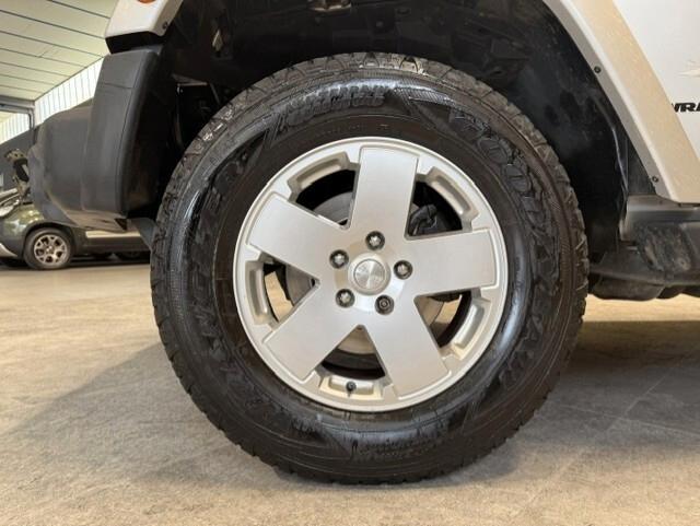Jeep Wrangler Unlimited 2.8 CRD DPF Sahara