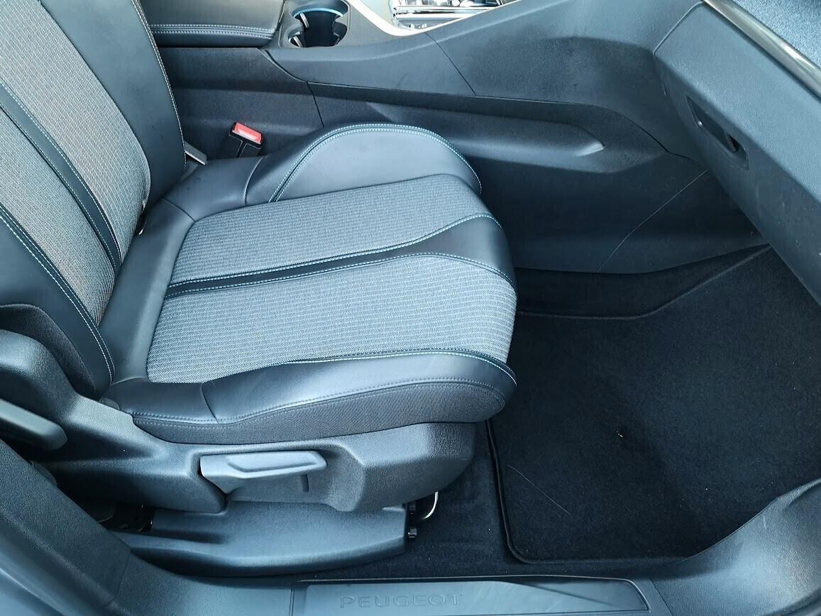 Peugeot 3008 BlueHDi 130 S&S EAT8 Allure Pack AUTOMATIC