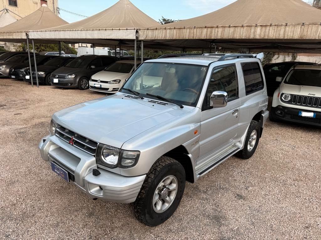 Mitsubishi Pajero 2.5 TDI Metal-top S.S. GLS Target