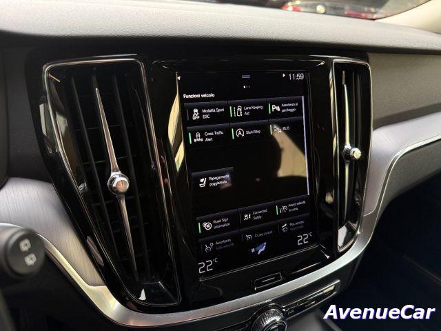 VOLVO V60 Cross Country 2.0 b4 awd CERCHI 20'' IVA ESP UNICO PROPRIETARIO