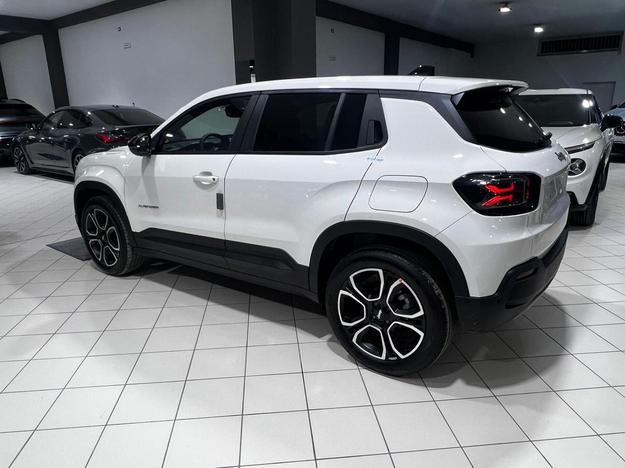 Jeep Avenger 1.2 Turbo 100 CV Summit