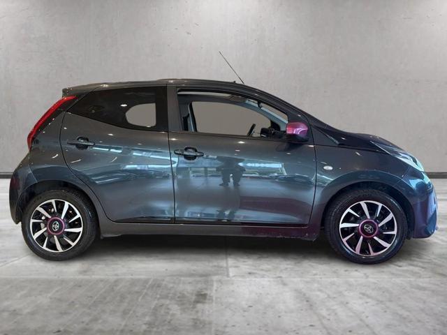 TOYOTA Aygo Connect 1.0 VVT-i 72 CV 5 porte x-wave