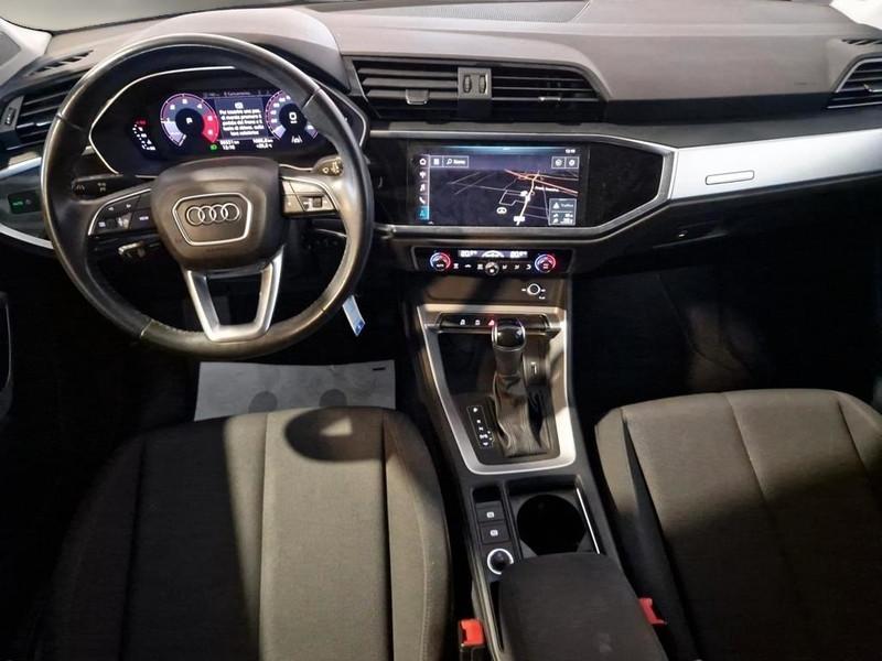 AUDI Q3 35 TDI S tronic Business