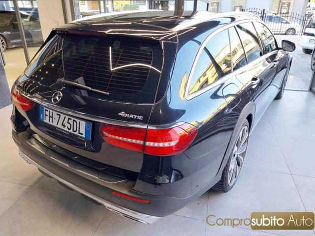 MERCEDES-BENZ E 220 d S.W. 4Matic Auto Premium All-Terrain