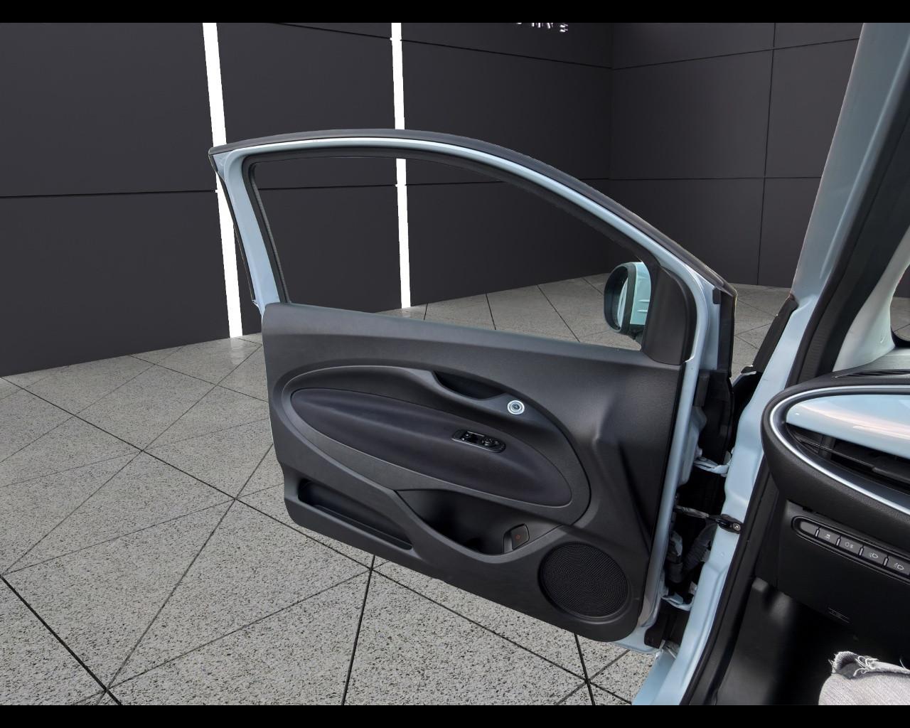 FIAT 500e - 500e Berlina 42 kWh Icon