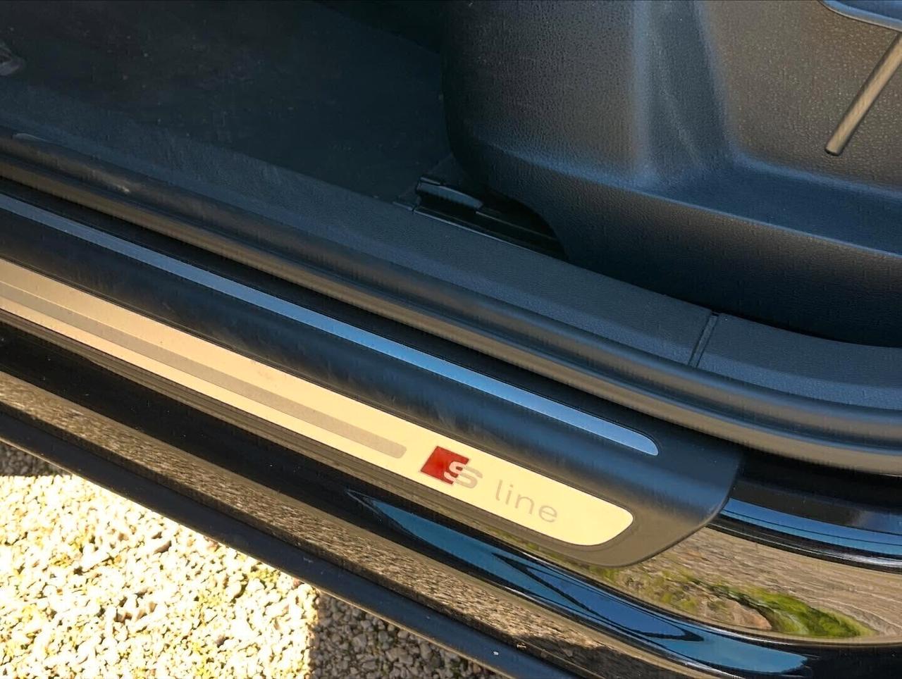 AUDI Q3 2.0 TDI S-LINE - 2015