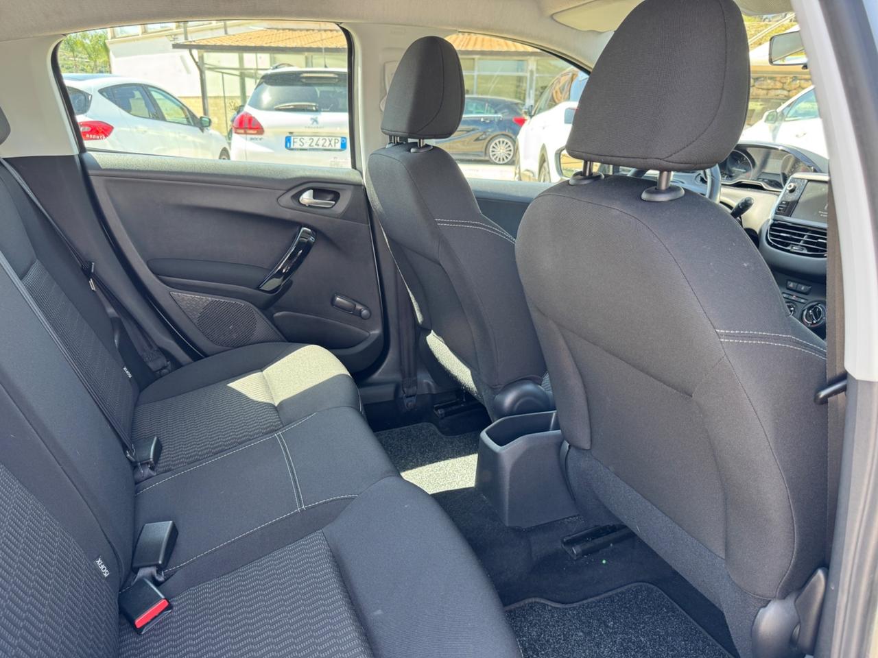 Peugeot 208 1.2 82 cv 5 porte Allure