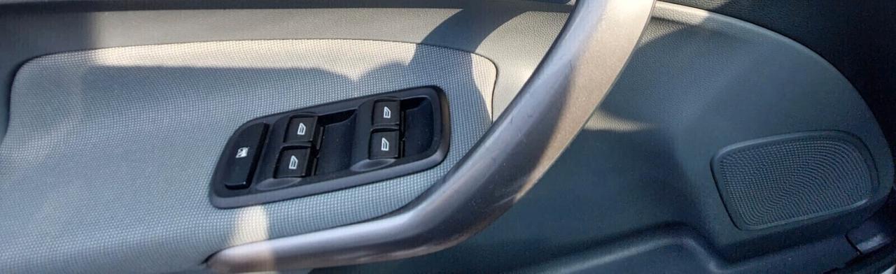 Ford Fiesta 1.2 benzina Neopatentati