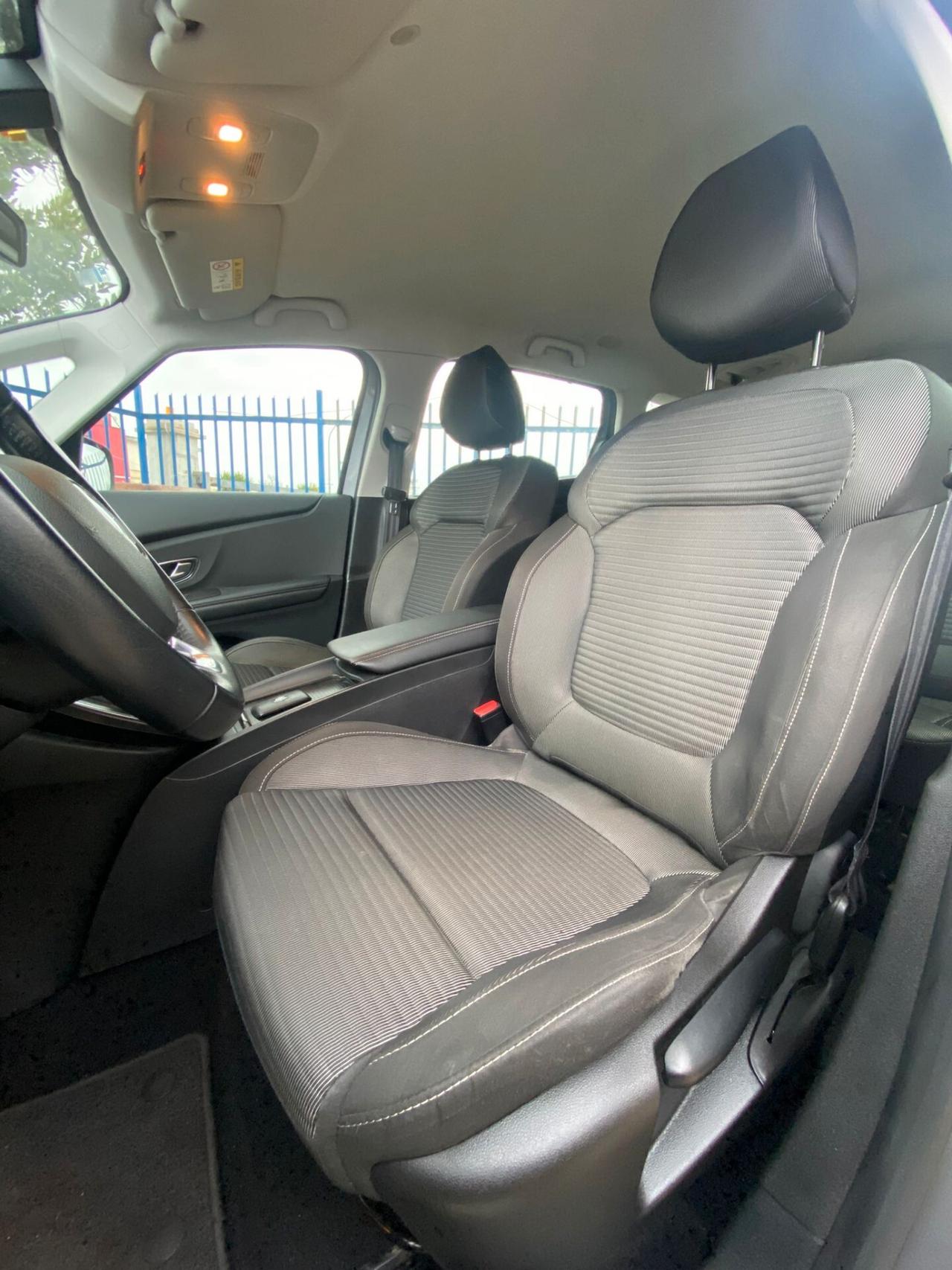 Renault Grand Scenic 7 posti 91.000 km dci 150 cv