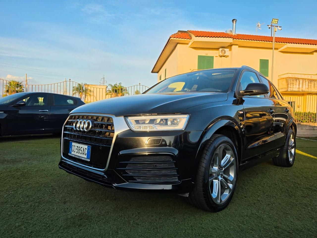 Audi Q3 2.0 TDI 150 CV S tronic Tetto Apribile- Matrix