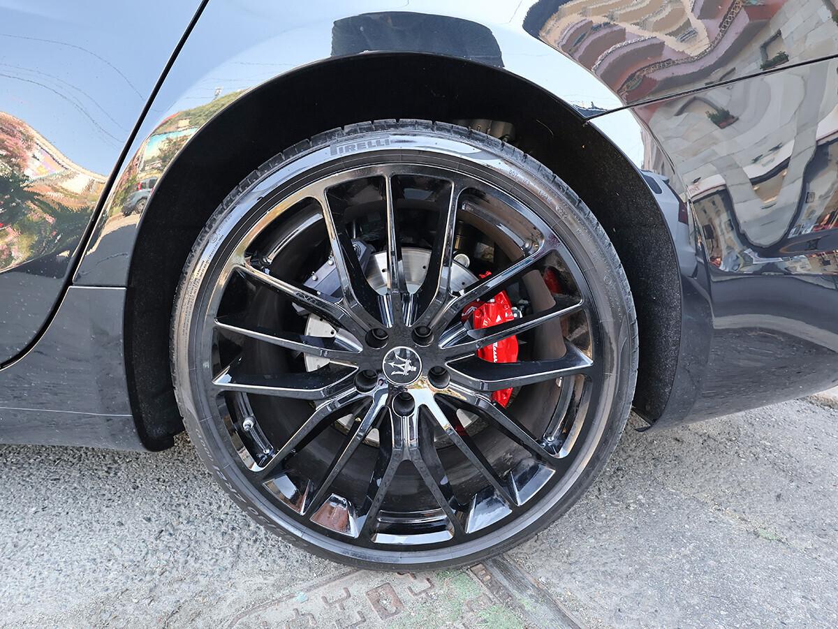 Maserati Ghibli Modena S Q4 3.0 V6 430 cv