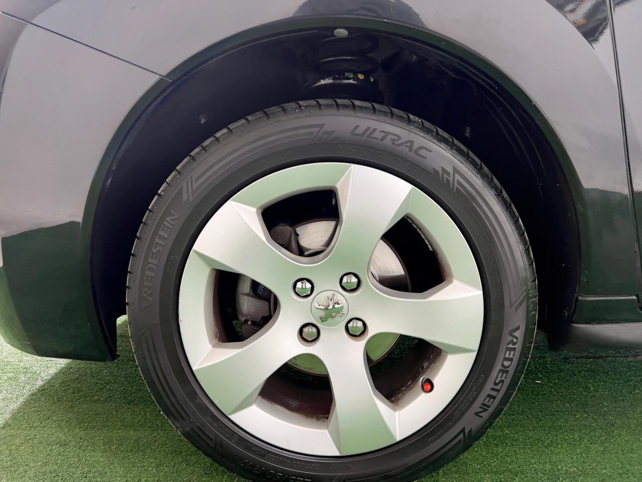 Peugeot 3008 1.6 HDi 112CV Tecno