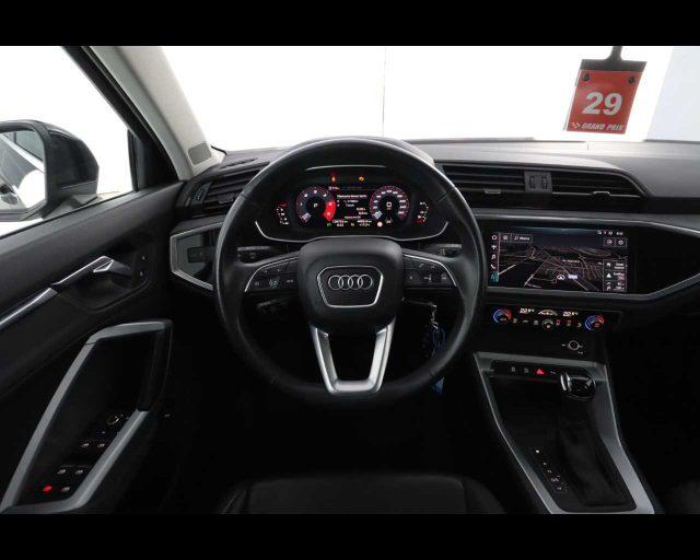 AUDI Q3 35 TDI quattro S tronic Business Advanced