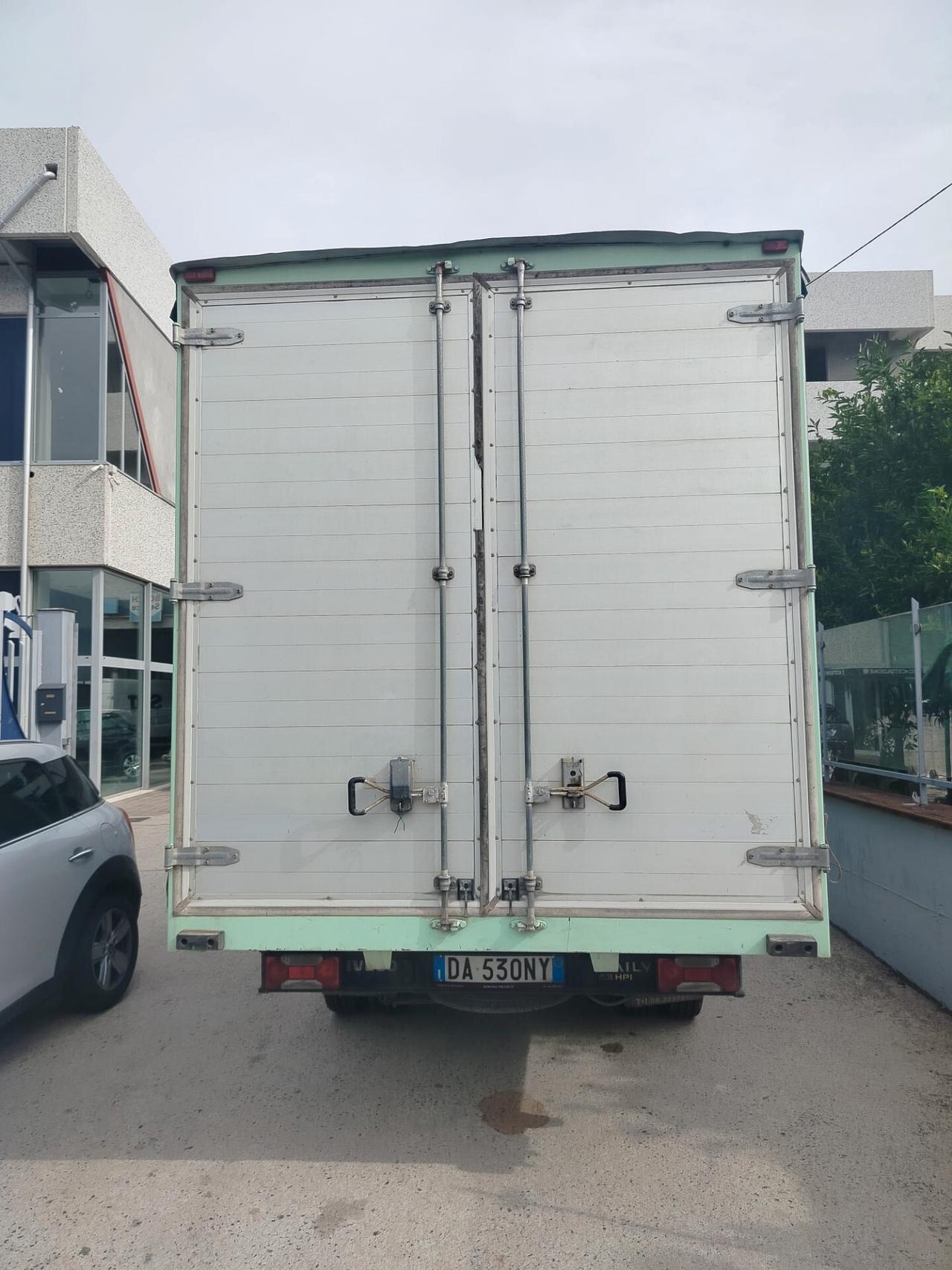 Iveco Daily 35C10 2.3 Hpi PLM-RG Cabinato