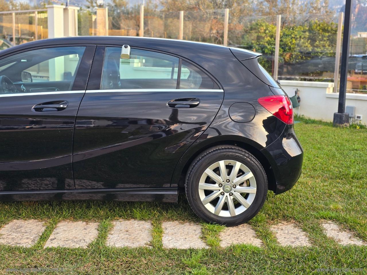 MERCEDES-BENZ A 180 d Sport