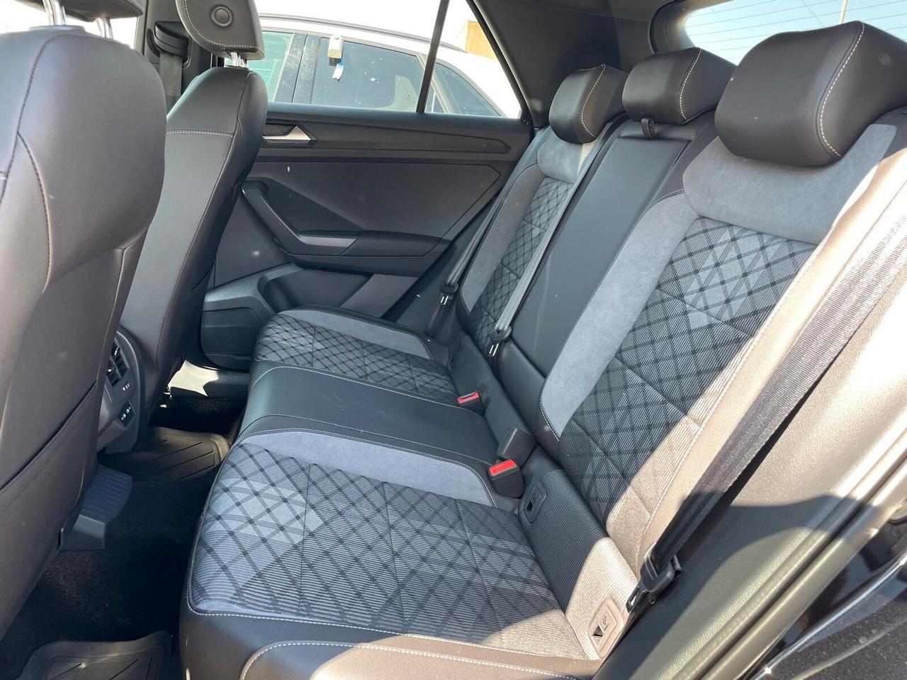 Volkswagen T-Roc 2.0TDI SCR 150CV DSG R-Line 2022