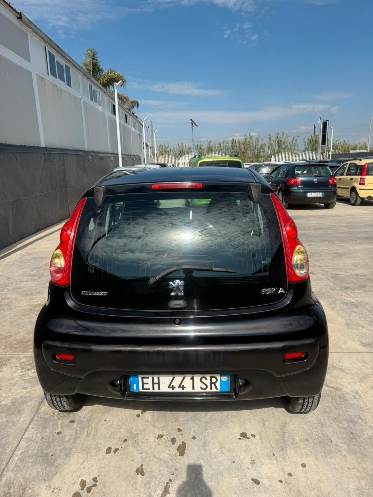 Peugeot 107 1.0 68CV 5p. Allure
