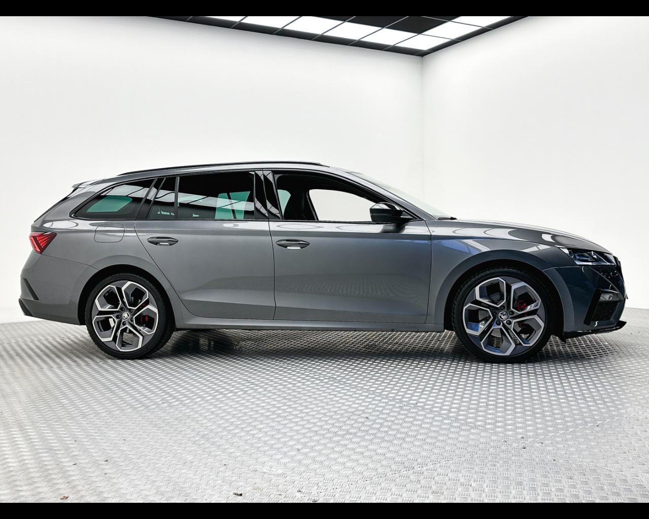 SKODA Octavia 2.0 TDI EVO SCR 200 CV DSG 4x4 Wagon RS