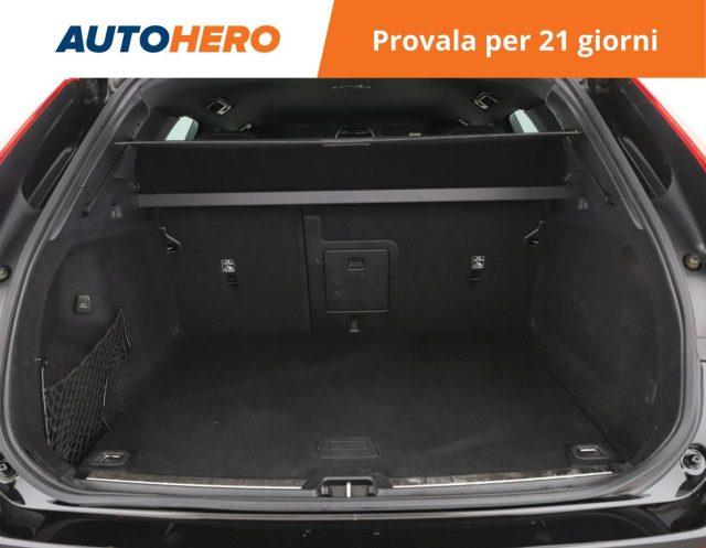 VOLVO XC60 B4 (d) AWD Geartronic R-design