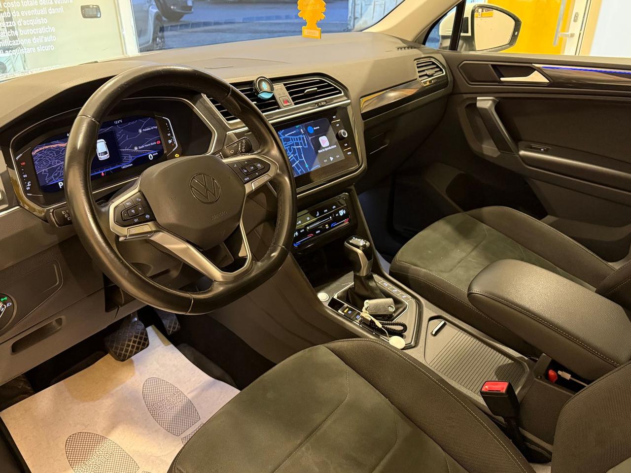 Volkswagen Tiguan Elegance 2.0 TDI #9922