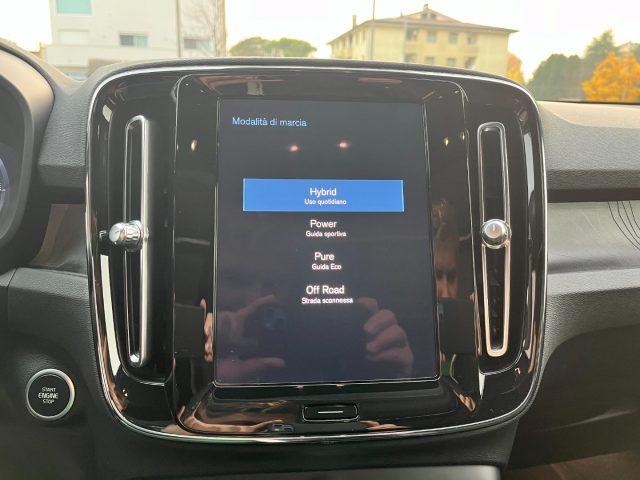 VOLVO XC40 T4 Recharge Plug-in Hybrid autom. Ultimate Dark