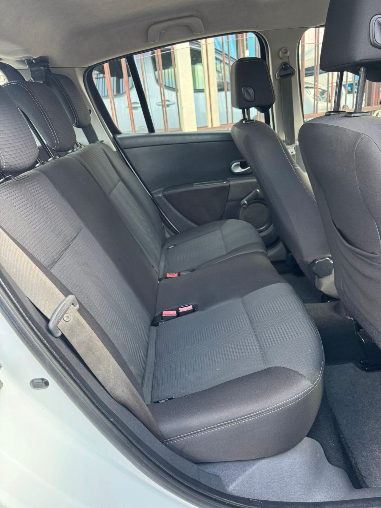 Renault Clio 1.2 16V 5 porte GPL Dynamique