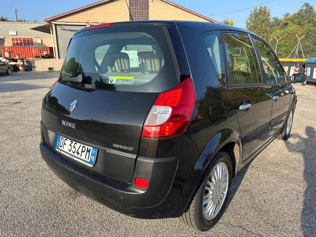 RENAULT Grand Scenic 1.6 senza nessun lavoro da fare Bellissima