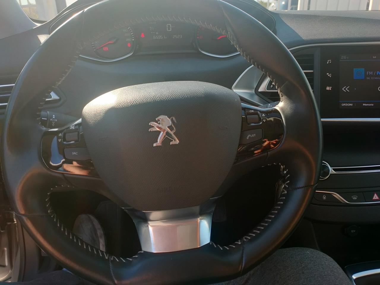 Peugeot 308 BlueHDi 100 S&S Business