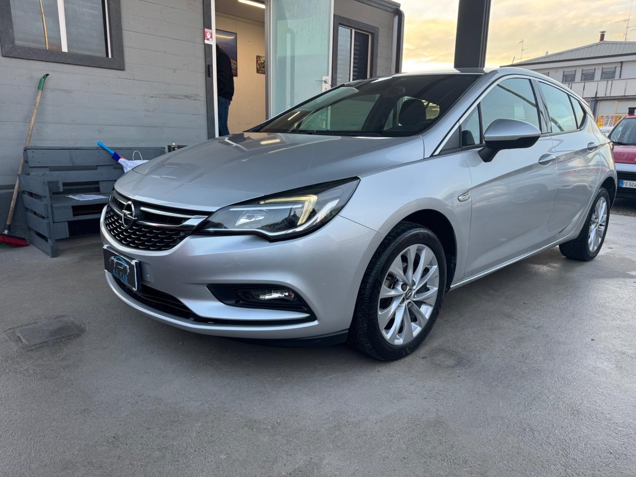 Opel Astra 1.4 Turbo 110CV EcoM 5 porte Dynamic