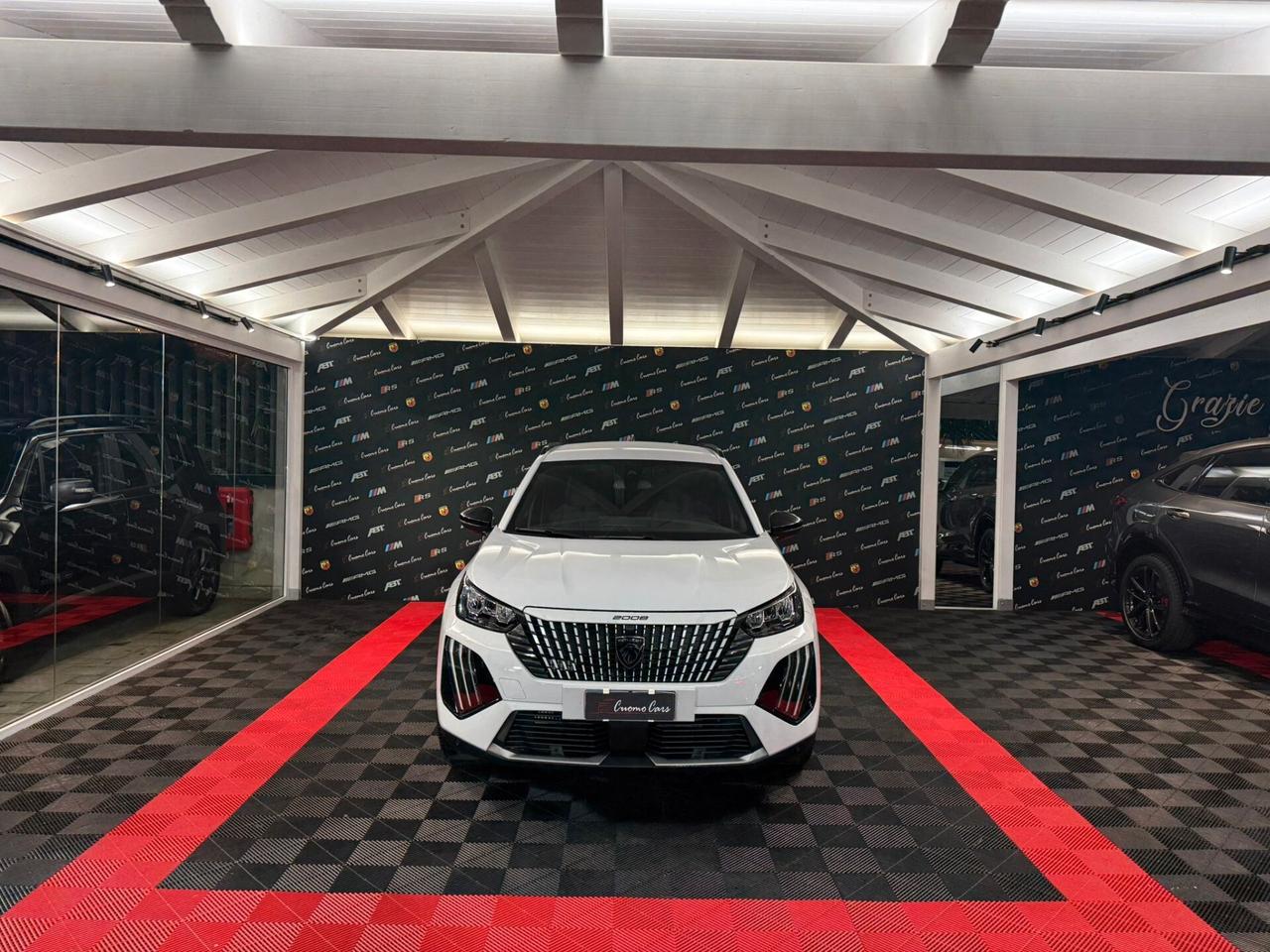 Peugeot 2008 BlueHDi 130 S&S EAT8 Allure