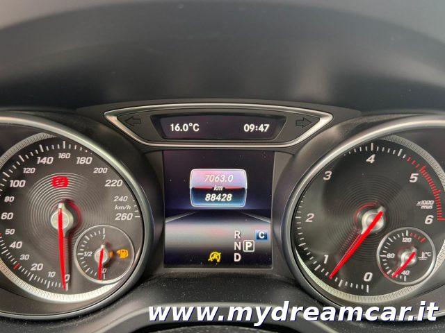 MERCEDES-BENZ GLA 200 d Automatic Sport