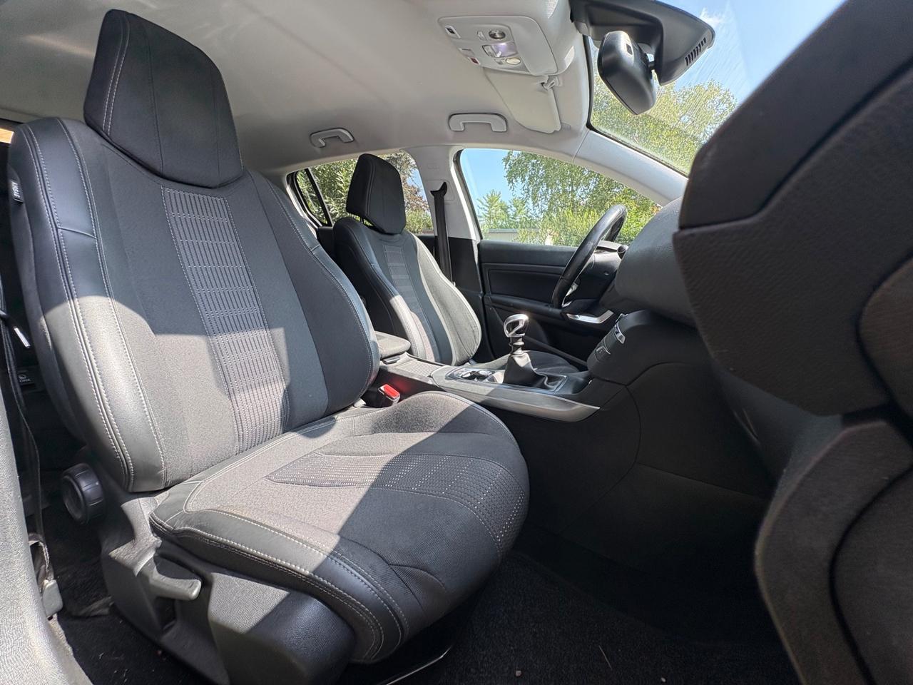 Peugeot 308 BlueHDi 130 S&S Allure